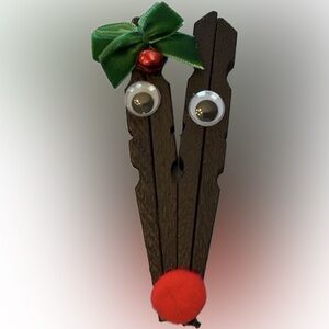 New 10 PC Set Christmas Holiday Winter Reindeer Pin Clasp Bookbag Keychain Charm